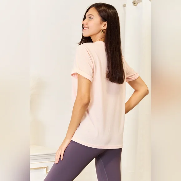 Be kind graphic tee – spread kindness in style A boutique item - Picture 5 of 10